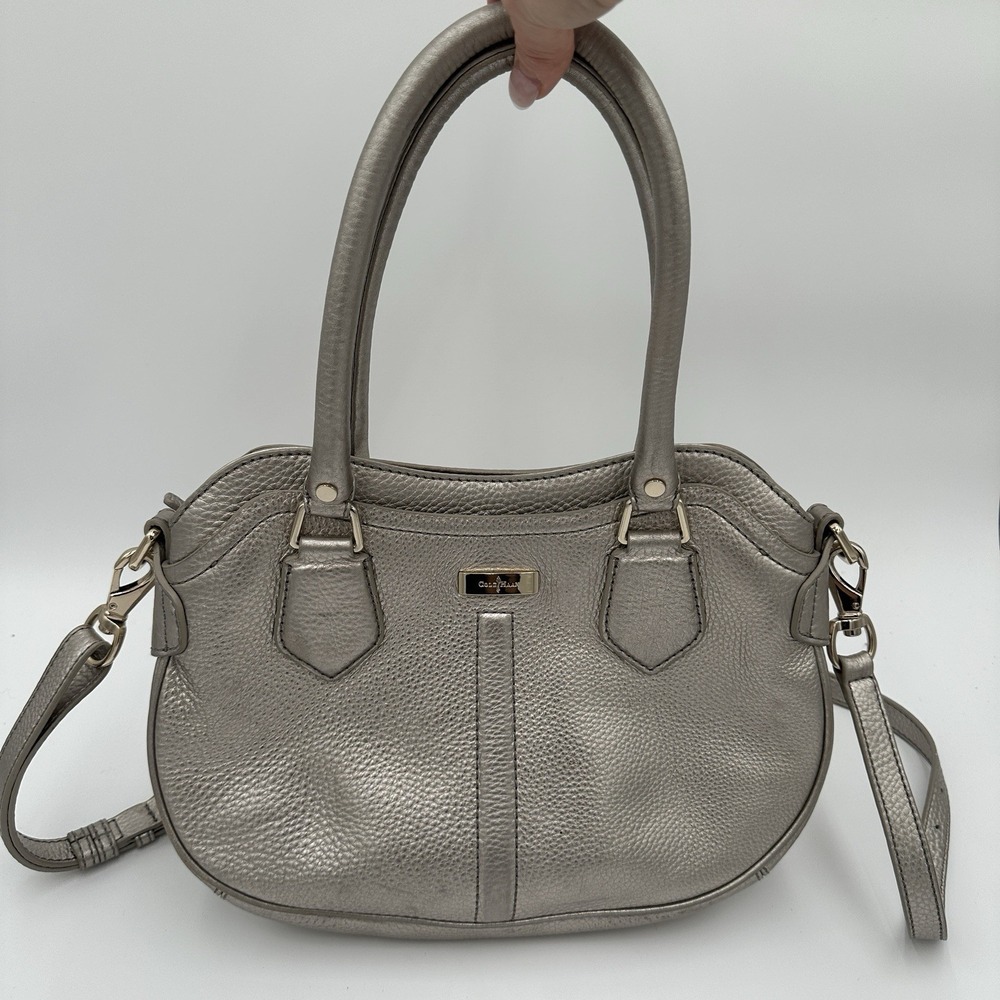 Cole Haan Silver Pebbled‎ Leather Purse Handbag Multi-pockets Crossbody Bag